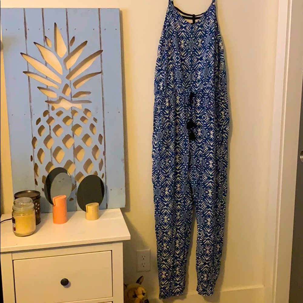 Aztec Patterned Jumpsuit 💙